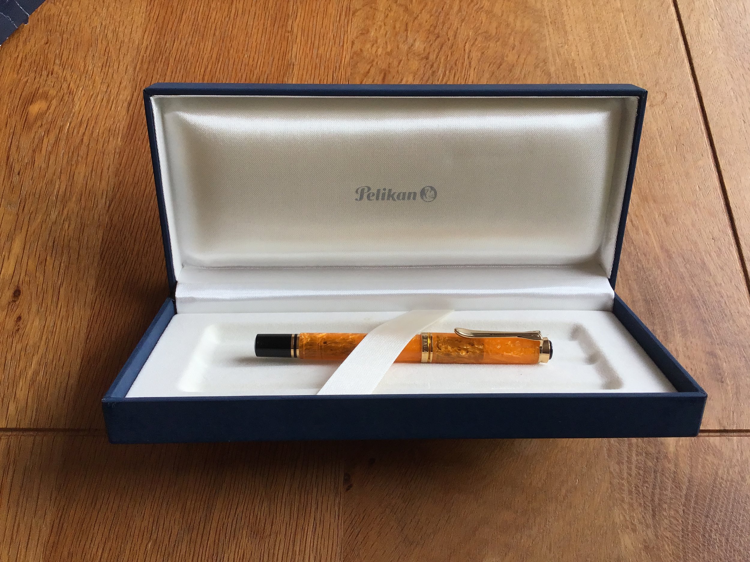Pelikan M320 Souverän Fountain Pen — Global Pens UK